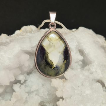 Black white ink pendant