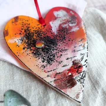 JHS Glass Jenny Hoole-Fused Glass- Decoration- Heart